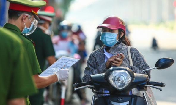 Chủ tịch Hiệp hội Internet Việt Nam: 'Việc cấp giấy đi đường thiếu một tư duy tổng thể”