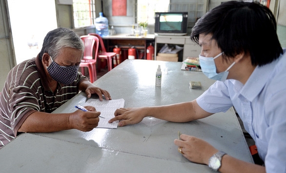 Phó thủ tướng Vũ Đức Đam: Không để người dân phải đi đến trụ sở nhận tiền hỗ trợ