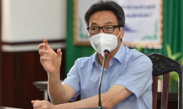 Phó Thủ tướng Vũ Đức Đam: 'Người dân xếp hàng để xét nghiệm COVID-19 nguy cơ lây bệnh rất cao'