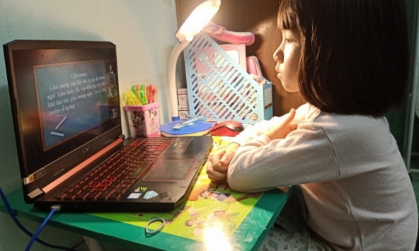 Làm gì để giúp học sinh giảm căng thẳng, mệt mỏi khi học online?