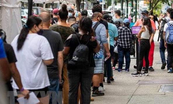 Tổng thống Mỹ công bố các quy định mới bắt buộc tiêm vaccine