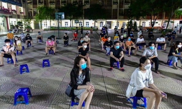 Bộ Y tế yêu cầu nới lỏng giãn cách phải từ từ, chắc chắn