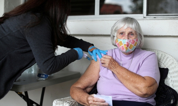 CDC Mỹ: Mức độ bảo vệ của vaccine Pfizer giảm sau 4 tháng