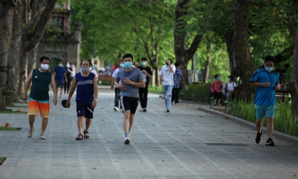 Hà Nội cho phép thể dục thể thao ngoài trời, mở cửa trung tâm thương mại từ 28/9
