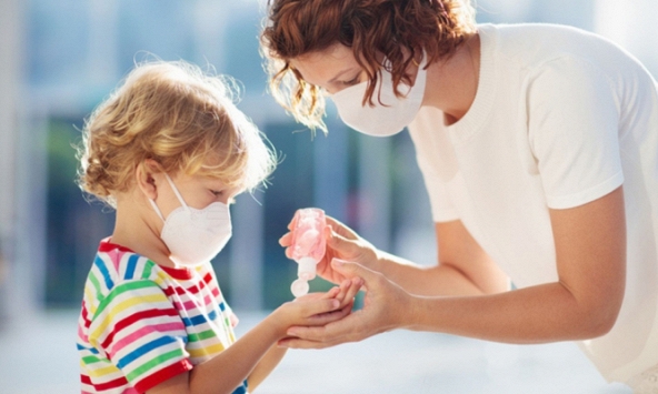 Những em bé có nguy cơ diễn biến nặng khi mắc Covid-19