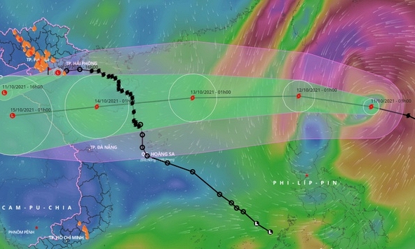 Biển Đông hứng thêm bão cấp 11 sau cơn bão số 7