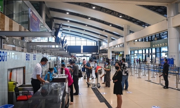 Bộ GTVT vẫn giữ quy định  hành khách cần xét nghiệm khi đi máy bay, tàu, xe khách