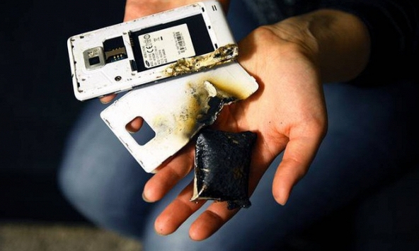 Nghệ An: Học sinh lớp 5 tử vong vì vừa học online vừa sạc pin điện thoại