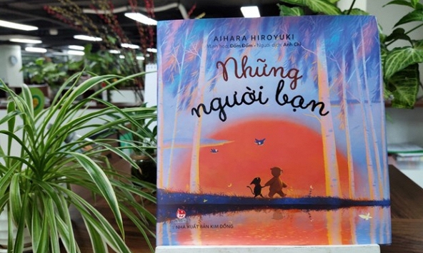 Tranh truyện “Những người bạn” do họa sỹ Việt minh họa được in ở Nhật