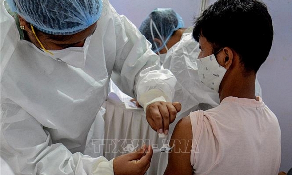 Ấn Độ hoãn kế hoạch cung cấp vaccine COVID-19 cho COVAX