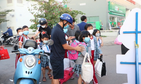 TPHCM kiến nghị cho trẻ em ra đường