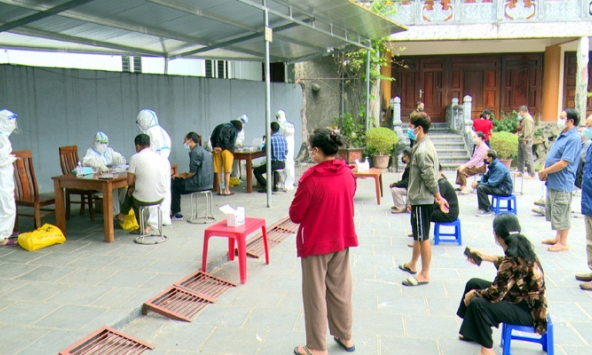 Hà Nội và 3 tỉnh phía Bắc liên tiếp ghi nhận gần một nghìn ca Covid-19 trong cộng đồng