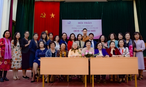 Tìm hiểu về 'vaccine và thuốc' để nâng cao năng lực phòng chống Covid-19 cho phụ nữ