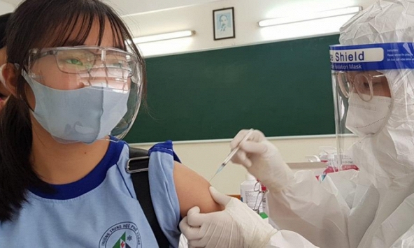 TP.HCM chuẩn bị tiêm mũi 2 vaccine Covid-19 cho học sinh 12-17 tuổi, sắp tiêm mũi 1 cho học sinh lớp 6