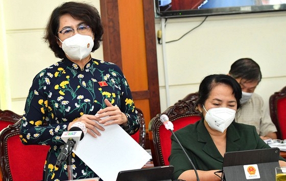 Phó Thủ tướng giao Bộ Y tế xử lý vụ 22.000 lon sữa từ Australia gửi về tặng trẻ em TP.HCM