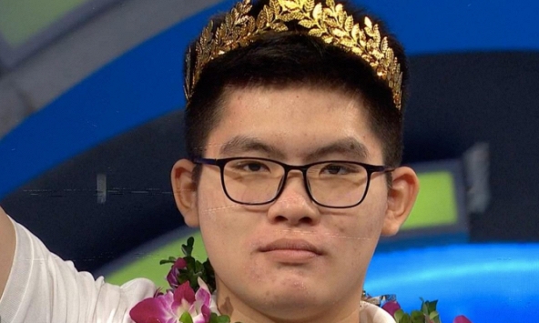 Chân dung “ông hoàng tốc độ' Nguyễn Hoàng Khánh, người vừa vòng nguyệt quế Đường lên đỉnh Olympia