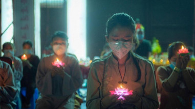 Ca khúc Tiếng chuông ngân trong gió tưởng niệm nạn nhân Covid-19