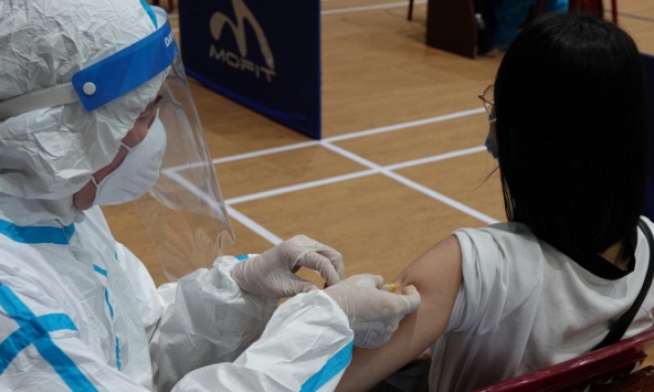 Đà Nẵng bắt đầu tiêm vaccine Covid-19 cho trẻ từ 12-15 tuổi