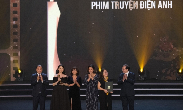 “Mắt biếc”, “Ranh giới”, “Điểm mù giao thông” đoạt giải Bông sen vàng Liên hoan phim Việt Nam lần thứ 22