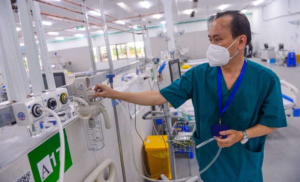 Số ca tử vong của TP.HCM tăng chủ yếu ở nhóm cao tuổi và 'không chịu tiêm vắc xin'