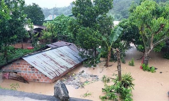 Quảng Nam: Xôn xao một hộ dân được hỗ trợ 2.000 đồng sau cơn bão