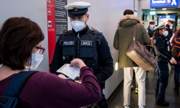 Các nước châu Âu lập rào chắn trước trước biến chủng mới B.1.1.529