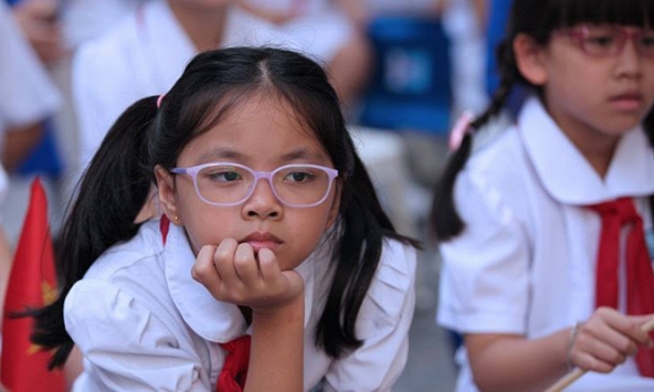 Học sinh TP.HCM không tiêm vaccine Covid-19 vẫn được đi học bình thường