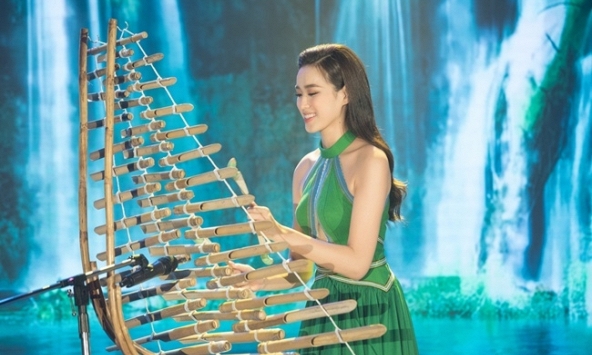 BTC Miss World Vietnam lên tiếng sau khi màn thể hiện 'Cô gái vót chông' của Đỗ Thị Hà bị chê bai