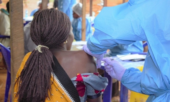 Sự bất bình đẳng vaccine ẫn tới sự xuất hiện của biến thể mới Omicron