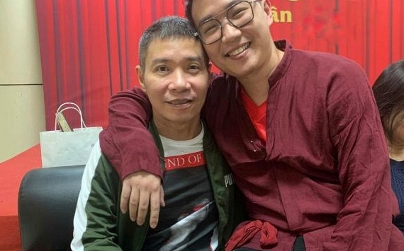 NSND Công Lý đi làm trở lại sau thời gian trị bệnh