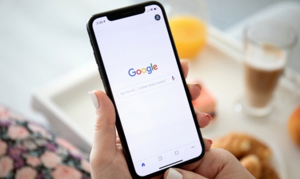 Cách để phụ huynh yêu cầu gỡ ảnh trẻ dưới 18 tuổi trên google