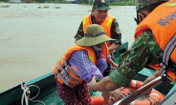 Phú Yên: Lũ lịch sử làm 9 người chết và mất tích