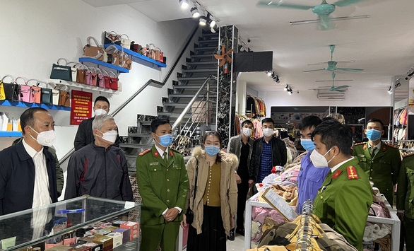  Vụ nữ sinh bị đánh đập, tống tiền vì trộm váy: Chủ cửa hàng thời trang ở Thanh Hóa bị khởi tố vì hành vi 'làm nhục người khác'