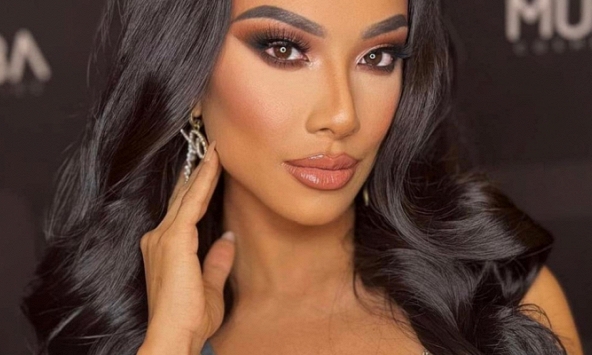 Kim Duyên khoe nhan sắc rạng rỡ cùng dàn thí sinh Miss Universe 2021