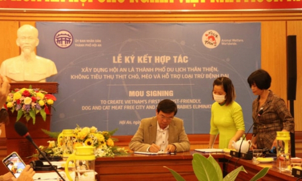 Thành phố đầu tiên của Việt Nam cam kết không tiêu thụ thịt chó, mèo