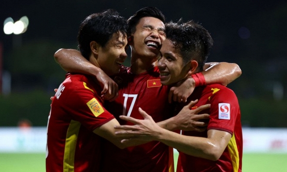 Báo Indonesia : ''Đội tuyển Việt Nam ngày càng đáng sợ'