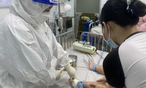 Ở nơi điều trị hàng trăm trẻ em nhiễm covid-19