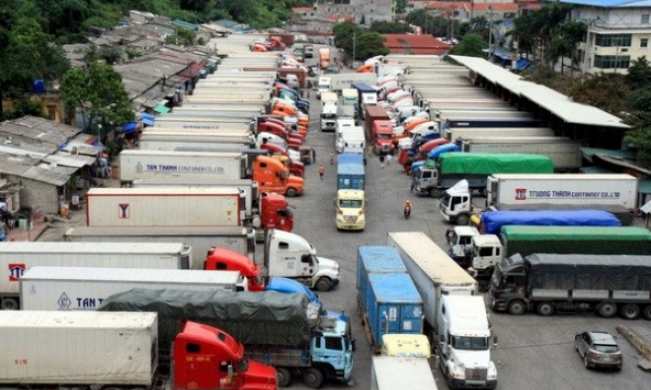 Hơn 4.500 xe nông sản, trái cây tắt ở cửa khẩu Lạng Sơn, Phó Thủ tướng yêu cầu tháo gỡ