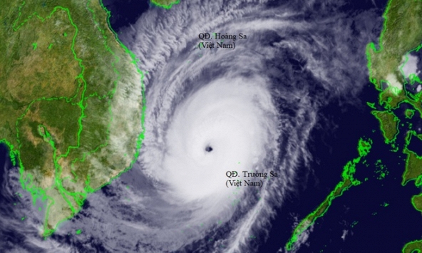 Siêu bão Rai đang hoành hành trên biển Đông là cơn bão mạnh nhất lịch sử kể từ năm 1951 tới nay