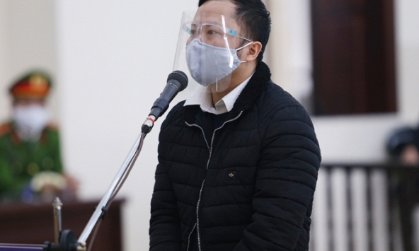 Xét xử vụ bằng giả Đại học Đông Đô: Tòa triệu tập 30 người liên quan