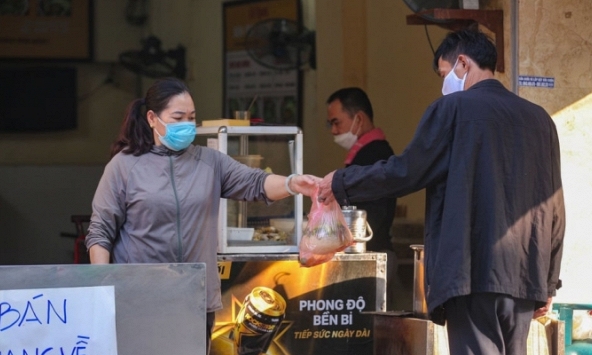 Hà Nội: 8 quận trung tâm chuyển lên cấp độ 3, có thể dừng hoạt động không thiết yếu trên diện rộng