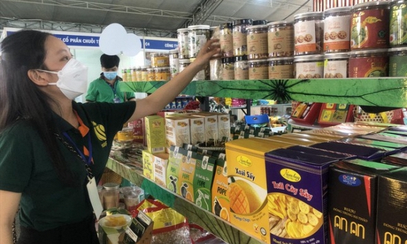 Người dân Sài Gòn đã đi sắm Tết sớm