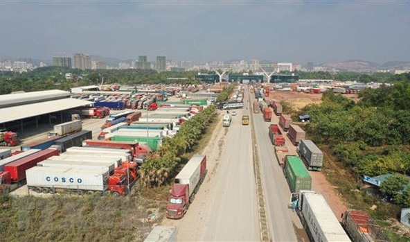 ''Giải phóng sớm nhất lượng xe ùn ứ ở các cửa khẩu phía Bắc''