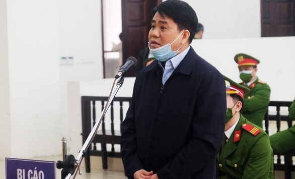 Luật sư của ông Nguyễn Đức Chung xuất trình 'vật chứng quan trọng’