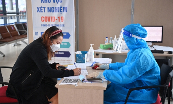 Ca nhiễm Omicron ở Việt Nam không có khả năng lây cộng đồng