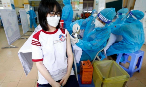 Thủ tướng yêu cầu Bộ Y tế tiến hành ngay các thủ tục cần thiết để mua vắc xin phòng Covid-19 cho trẻ em từ 5 đến 11 tuổi.