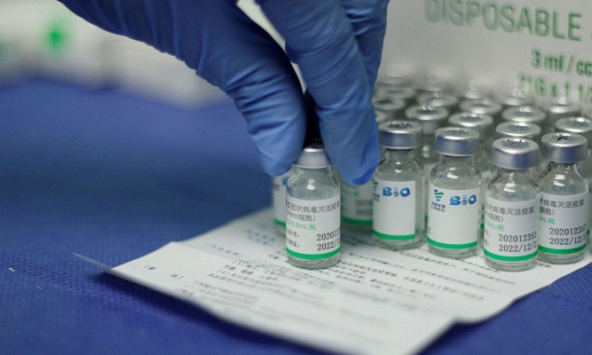 Vaccine của Trung Quốc có thể ngăn ca Omicron trở nặng