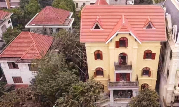 Hà Nội yêu cầu xử lý các cán bộ liên quan đến các vi phạm tại biệt thự ở phường Yên Hòa