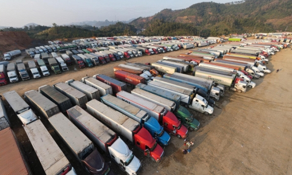  Hàng Trung Quốc nhập về gấp nhiều lần hàng Việt Nam xuất khẩu ở cửa khẩu Lạng Sơn