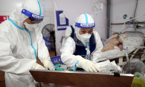 Số ca mắc Covid-19 mới nhập viện và tử vong tại TP.HCM đã có dấu hiệu hạ nhiệt 